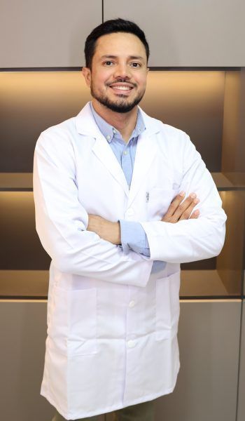 Dr-Jose-Salazar.jpg